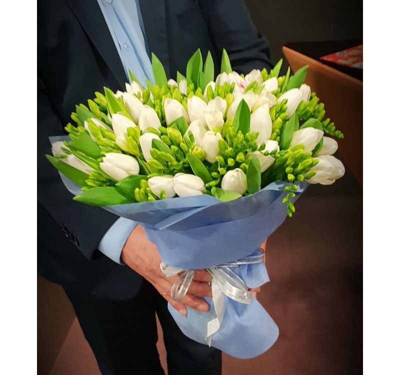 Букет ,,Бяла прелест"